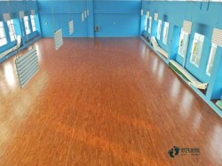 單層龍骨籃球體育地板施工費用